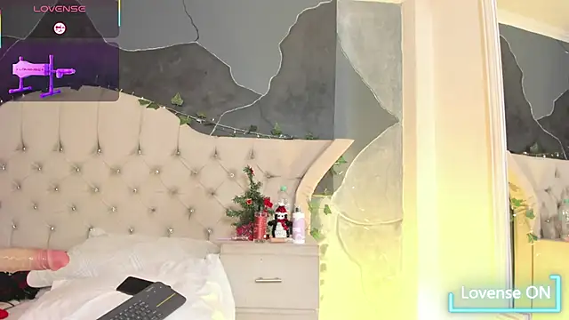 AmbarFoxx  online show from December 2025 10:35:01 AM