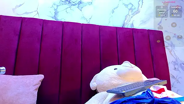 Snapshot of PrincePoppy chatting on February 2026 04:06:02 AM PrincePoppy online show from February 2026 04:06:02 AM