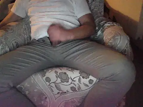 eefeeksr11 online show from December 2025 05:20:01 PM