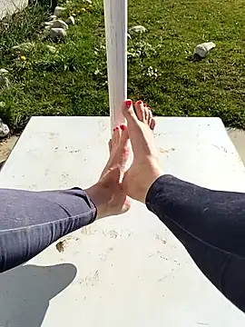 Snapshot of Teafeet chatting on April 2026 07:53:01 AM Teafeet online show from April 2026 07:53:01 AM