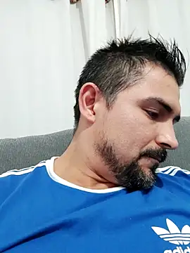 Bradd 32 online show from September 2025 10:37:02 PM