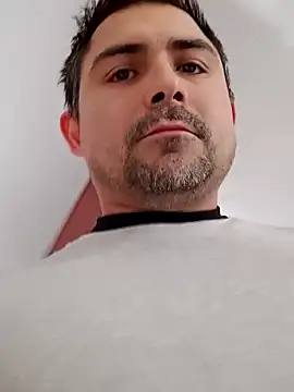 Bradd 32 online show from June 2026 05:47:02 PM