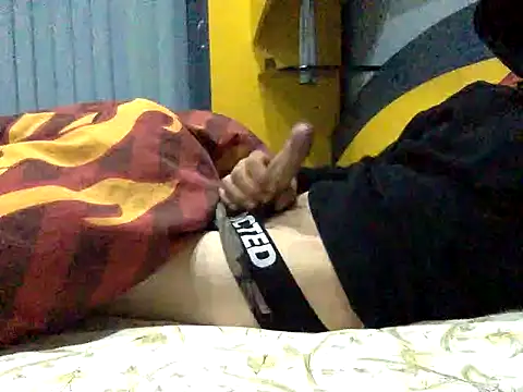 adiluci1 online show from September 2025 07:19:02 PM