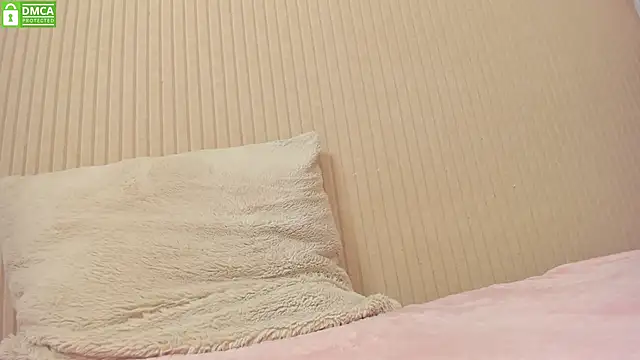 Snapshot of Mia_Miss_Sensual chatting on October 2025 12:33:02 AM Mia Miss Sensual online show from October 2025 12:33:02 AM