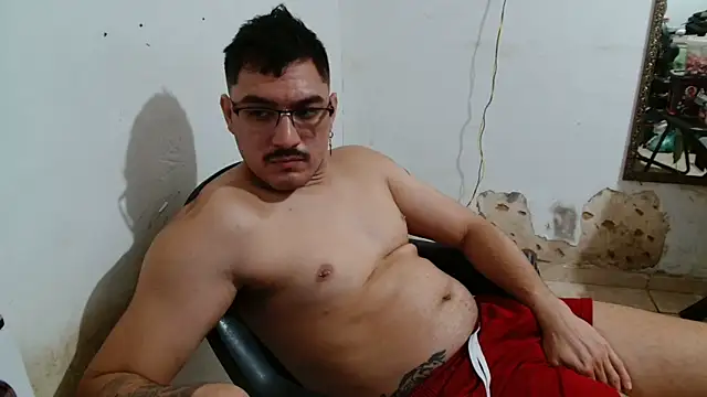 Snapshot of Leonino231 chatting on September 2025 09:04:02 PM Leonino231 online show from September 2025 09:04:02 PM