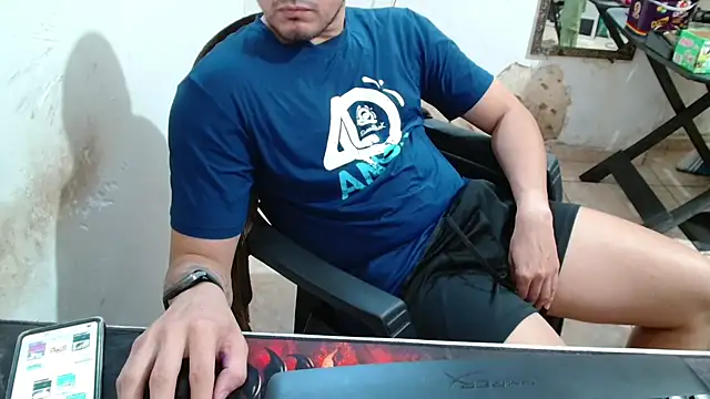 Snapshot of Leonino231 chatting on September 2025 11:35:02 AM Leonino231 online show from September 2025 11:35:02 AM