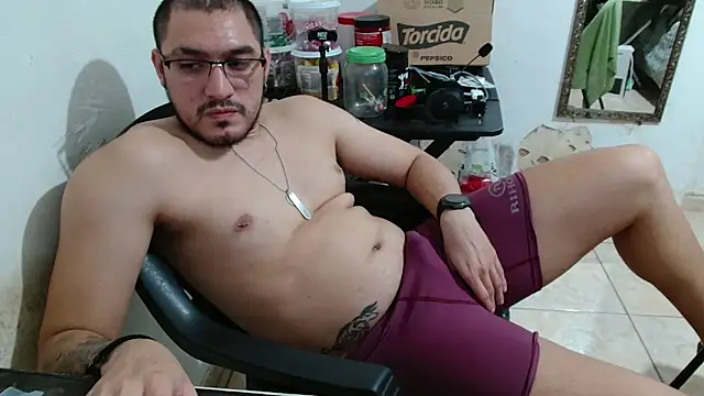 Snapshot of Leonino231 chatting on October 2025 01:59:02 AM Leonino231 online show from October 2025 01:59:02 AM