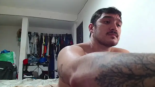 Leonino231 online show from February 2026 11:09:01 PM