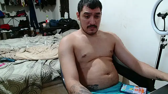 Snapshot of Leonino231 chatting on March 2026 04:02:02 PM Leonino231 online show from March 2026 04:02:02 PM