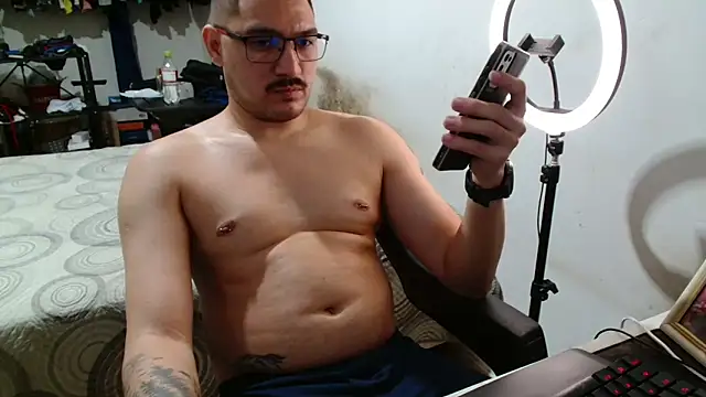 Snapshot of Leonino231 chatting on March 2026 08:14:01 PM Leonino231 online show from March 2026 08:14:01 PM