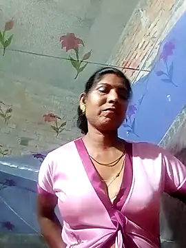 Savita992 online show from February 2026 06:31:01 PM