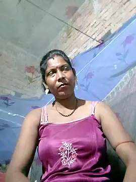 Snapshot of Savita992 chatting on July 2026 06:12:01 PM Savita992 online show from July 2026 06:12:01 PM