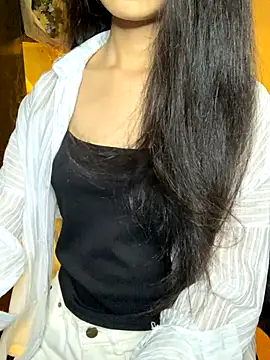 Snapshot of Nhinhi18 chatting on September 2025 03:37:02 PM Nhinhi18 online show from September 2025 03:37:02 PM