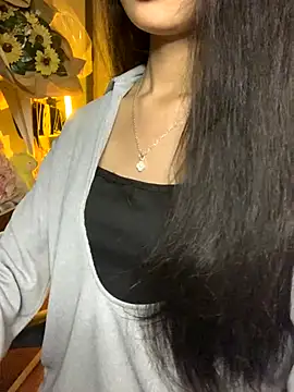 Snapshot of Nhinhi18 chatting on November 2025 03:46:01 PM Nhinhi18 online show from November 2025 03:46:01 PM