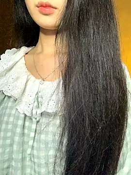 Nhinhi18 online show from December 2025 03:17:01 PM