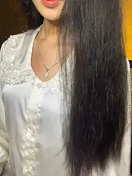 Snapshot of Nhinhi18 chatting on February 2026 04:16:02 PM Nhinhi18 online show from February 2026 04:16:02 PM