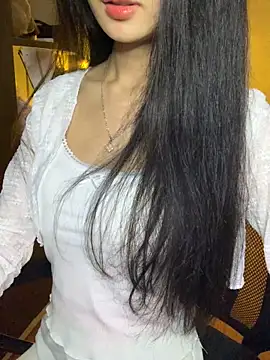 Snapshot of Nhinhi18 chatting on March 2026 03:51:01 PM Nhinhi18 online show from March 2026 03:51:01 PM