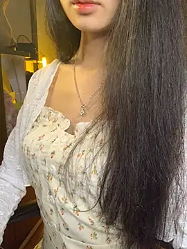 Snapshot of Nhinhi18 chatting on March 2026 04:13:01 PM Nhinhi18 online show from March 2026 04:13:01 PM