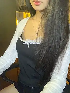 Snapshot of Nhinhi18 chatting on March 2026 04:02:01 PM Nhinhi18 online show from March 2026 04:02:01 PM