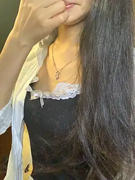 Snapshot of Nhinhi18 chatting on March 2026 02:39:02 PM Nhinhi18 online show from March 2026 02:39:02 PM