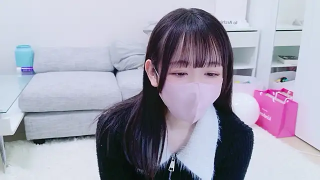 Snapshot of o-AKANE-o chatting on April 2026 07:13:02 AM o-AKANE-o online show from April 2026 07:13:02 AM