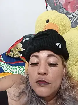 Snapshot of Diablamix chatting on November 2025 07:55:02 AM Diablamix online show from November 2025 07:55:02 AM