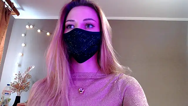 Snapshot of Iris_lave chatting on April 2026 03:13:01 PM Iris lave online show from April 2026 03:13:01 PM