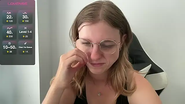 BustyKellyXXX online show from September 2025 10:38:02 AM