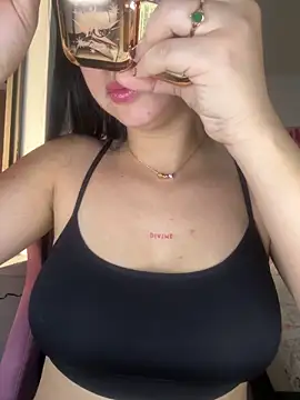 lucy grey25 online show from February 2026 01:28:02 PM