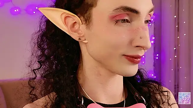 Snapshot of Queen_of_tease chatting on March 2026 09:40:02 PM Queen of tease online show from March 2026 09:40:02 PM