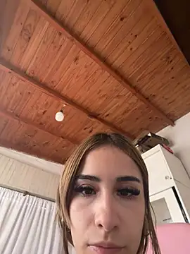 Snapshot of Babylovetiernax chatting on February 2026 04:06:01 PM Babylovetiernax online show from February 2026 04:06:01 PM