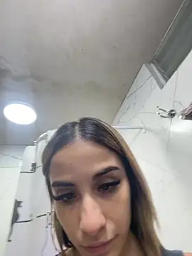 Snapshot of Babylovetiernax chatting on April 2026 12:30:01 AM Babylovetiernax online show from April 2026 12:30:01 AM