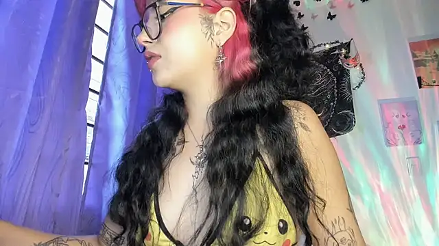 Snapshot of Sweet_mim_ chatting on March 2026 10:38:02 PM Sweet mim online show from March 2026 10:38:02 PM