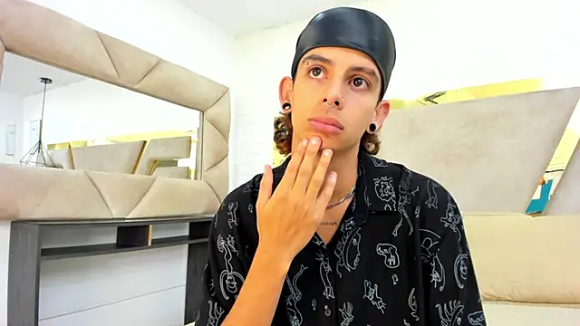 Ibratxandy online show from September 2025 09:28:02 PM