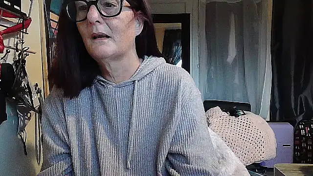 Snapshot of Mistress-Ivy51 chatting on October 2025 07:10:02 AM Mistress-Ivy51 online show from October 2025 07:10:02 AM