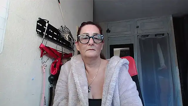 Snapshot of Mistress-Ivy51 chatting on November 2025 07:32:01 AM Mistress-Ivy51 online show from November 2025 07:32:01 AM
