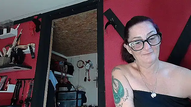 Snapshot of Mistress-Ivy51 chatting on November 2025 07:30:02 AM Mistress-Ivy51 online show from November 2025 07:30:02 AM