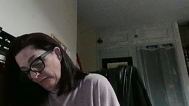 Snapshot of Mistress-Ivy51 chatting on November 2025 06:34:02 AM Mistress-Ivy51 online show from November 2025 06:34:02 AM