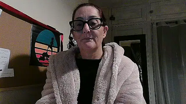 Snapshot of Mistress-Ivy51 chatting on November 2025 06:03:01 AM Mistress-Ivy51 online show from November 2025 06:03:01 AM