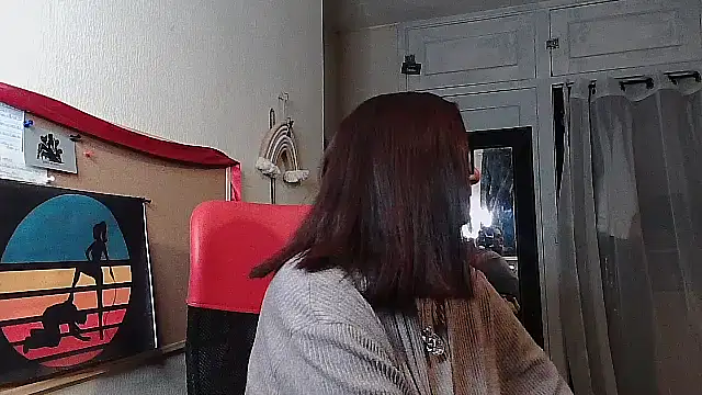 Snapshot of Mistress-Ivy51 chatting on December 2025 06:44:01 AM Mistress-Ivy51 online show from December 2025 06:44:01 AM