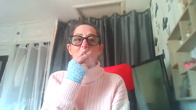 Snapshot of Mistress-Ivy51 chatting on April 2026 07:33:02 AM Mistress-Ivy51 online show from April 2026 07:33:02 AM