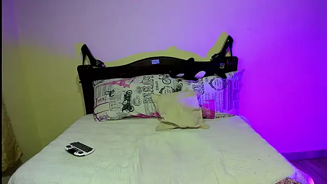  viollette  online show from September 2025 12:32:02 AM