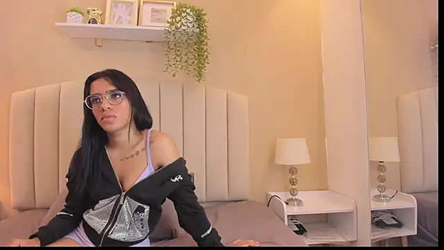 Snapshot of Rachel_Donnelly chatting on December 2025 03:13:01 AM Rachel Donnelly online show from December 2025 03:13:01 AM