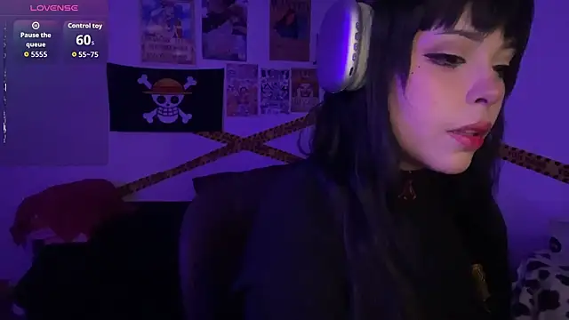 PixelKitty  online show from November 2025 11:04:02 PM