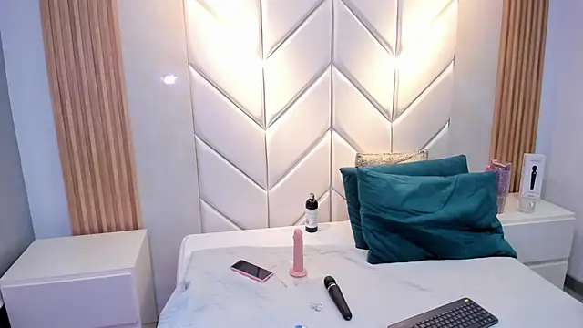 BarbieMonet online show from October 2025 12:36:01 AM