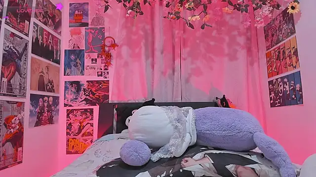 FluffyMelons online show from April 2026 11:07:02 PM