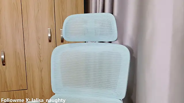 Snapshot of Lisa_manobann chatting on March 2026 09:00:01 PM Lisa manobann online show from March 2026 09:00:01 PM