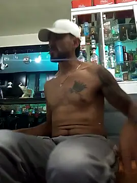 Snapshot of andrusstik chatting on November 2025 04:45:02 AM andrusstik online show from November 2025 04:45:02 AM