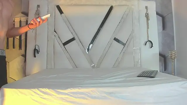 Snapshot of PeterBowel chatting on September 2025 03:10:02 AM PeterBowel online show from September 2025 03:10:02 AM