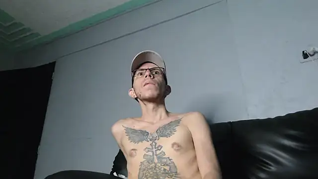 AlexandroRossi online show from October 2025 06:37:02 AM